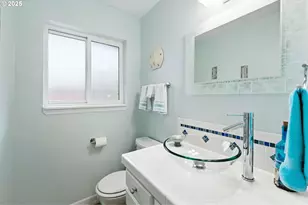 1915 Arthur St, North Bend, OR 97459 - Photo 30