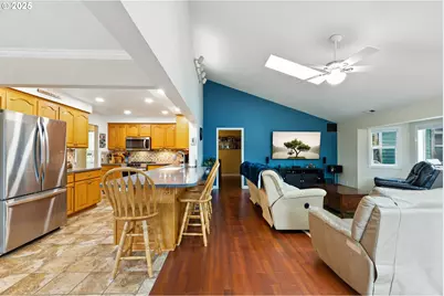 1915 Arthur St, North Bend, OR 97459 - Photo 6