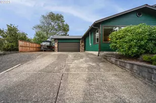 1915 Arthur St, North Bend, OR 97459 - Photo 46