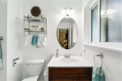 1915 Arthur St, North Bend, OR 97459 - Photo 28