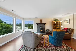 1915 Arthur St, North Bend, OR 97459 - Photo 2