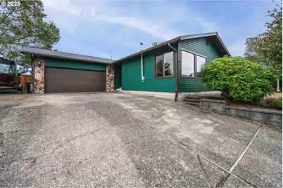 1915 Arthur St, North Bend, OR 97459 - Photo 1