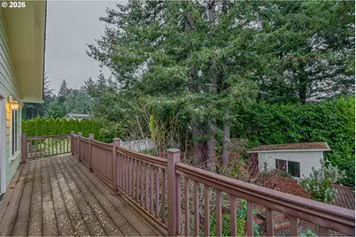 1740 Pennsylvania Ave, Coos Bay, OR 97420 - Photo 42