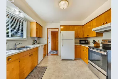 102 W Grand Ave, Astoria, OR 97103 - Photo 18