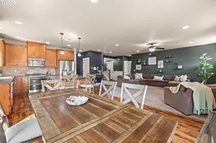 20266 Chanticleer Dr, Oregon City, OR 97045 - Photo 12