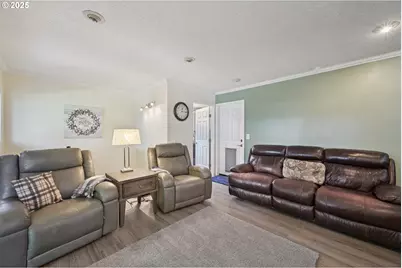 11550 SE Abby Ln, Clackamas, OR 97015 - Photo 14