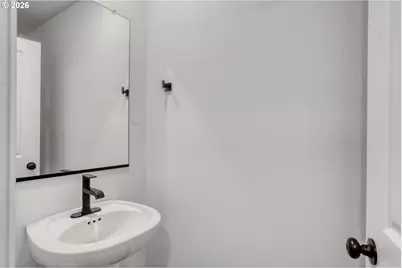 5801 Orchid Ln, Springfield, OR 97478 - Photo 14