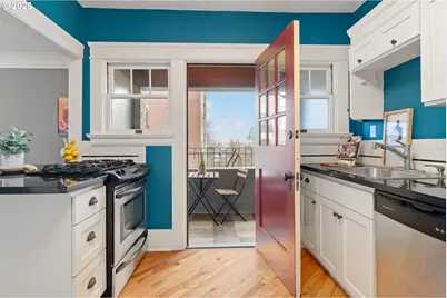 118 NW King Ave #52, Portland, OR 97210 - Photo 12