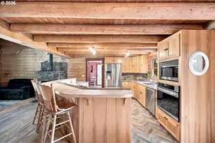 25128 Lawrence Rd, Junction City, OR 97448 - Photo 6