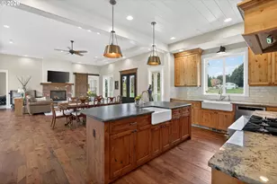 20180 S Polehn Dr, Oregon City, OR 97045 - Photo 10