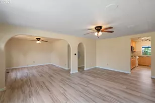 3215 E 30th St, Vancouver, WA 98661 - Photo 4