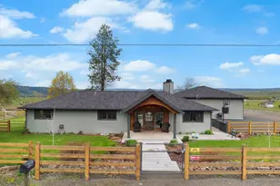 75336 Upper Diamond Ln, Wallowa, OR 97885 - Photo 2
