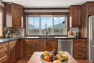 75336 Upper Diamond Ln, Wallowa, OR 97885 - Photo 10