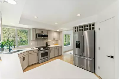 15455 SW Gleneden Dr, Beaverton, OR 97007 - Photo 10