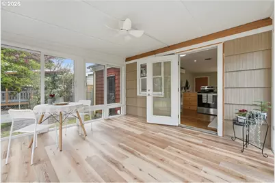 5823 SE Insley St, Portland, OR 97206 - Photo 26