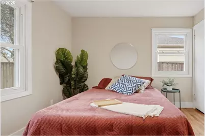 5823 SE Insley St, Portland, OR 97206 - Photo 14