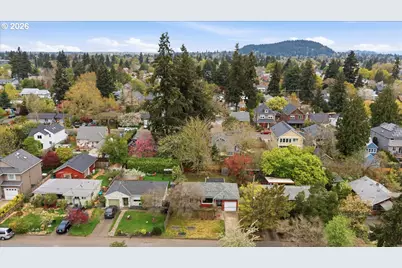 5823 SE Insley St, Portland, OR 97206 - Photo 38