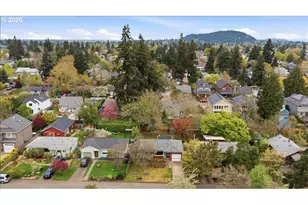 5823 SE Insley St, Portland, OR 97206 - Photo 38