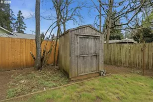 5823 SE Insley St, Portland, OR 97206 - Photo 36