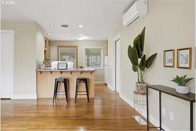 5823 SE Insley St, Portland, OR 97206 - Photo 8