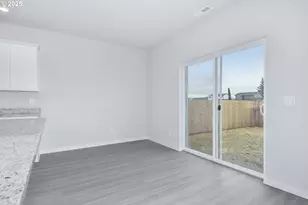 1393 Owl Ave, Woodburn, OR 97071 - Photo 10