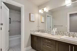 14065 SE Nightingale Ave, Happy Valley, OR 97015 - Photo 30