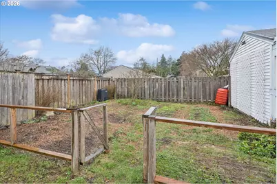 7630 NE Stanton St, Portland, OR 97213 - Photo 38