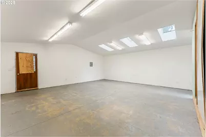 2755 D St NE, Salem, OR 97301 - Photo 34