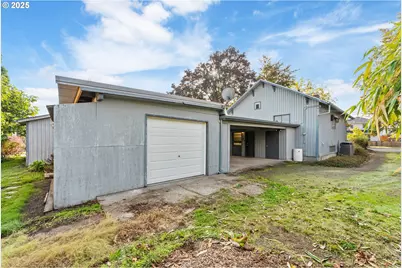 2755 D St NE, Salem, OR 97301 - Photo 32