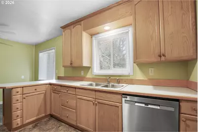 8715 NE 27th Ave, Vancouver, WA 98665 - Photo 16