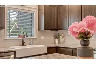 255 Madrona Ct, Saint Helens, OR 97051 - Photo 4