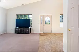 83 Sunday Dr, Creswell, OR 97426 - Photo 12