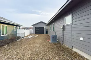 670 E St, Baker City, OR 97814 - Photo 38