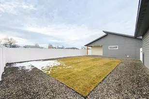 670 E St, Baker City, OR 97814 - Photo 44