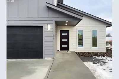 670 E St, Baker City, OR 97814 - Photo 4