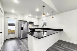 670 E St, Baker City, OR 97814 - Photo 10