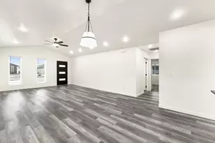 670 E St, Baker City, OR 97814 - Photo 6