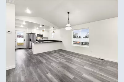 670 E St, Baker City, OR 97814 - Photo 8