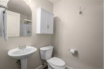 13607 NW Payne Dr, Portland, OR 97229 - Photo 24