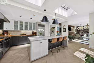 921 SW 57th Ave, Portland, OR 97221 - Photo 12