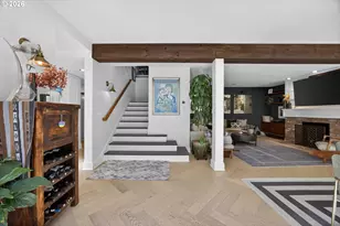 921 SW 57th Ave, Portland, OR 97221 - Photo 4