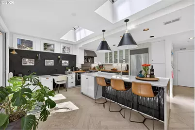 921 SW 57th Ave, Portland, OR 97221 - Photo 10