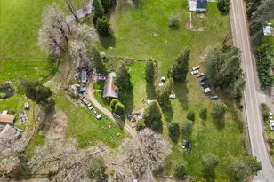 5230 Azalea-Glen Rd, Glendale, OR 97442 - Photo 24