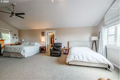 7873 Parker Ln, Turner, OR 97392 - Photo 4