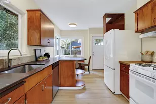 6433 SE 19th Ave, Portland, OR 97202 - Photo 8