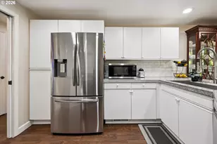 345 SW 207th Ave, Beaverton, OR 97006 - Photo 10