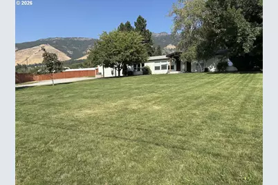 60905 Love Rd, Cove, OR 97824 - Photo 2
