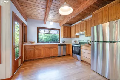 1202 Barber Dr, Eugene, OR 97405 - Photo 10