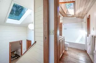 1202 Barber Dr, Eugene, OR 97405 - Photo 20