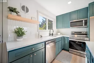 1710 Johnson St, North Bend, OR 97459 - Photo 12